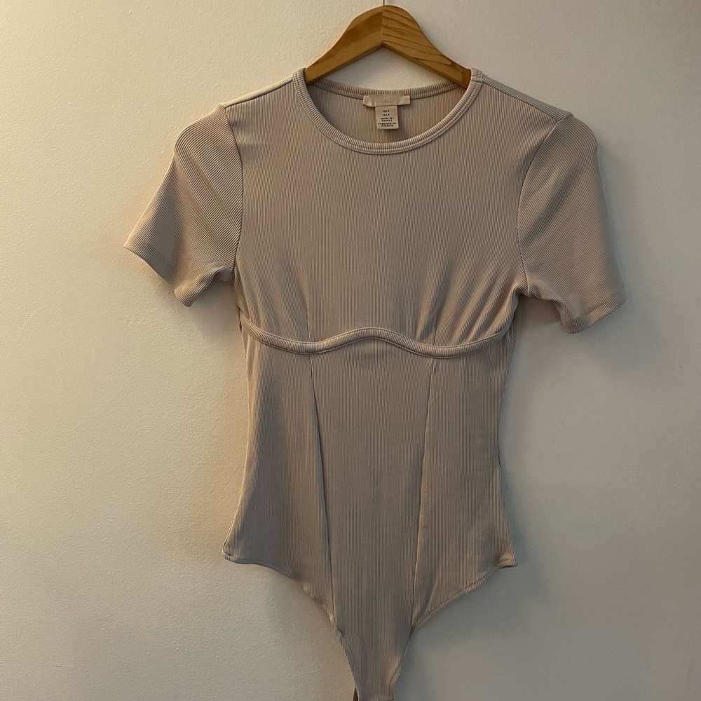 🦋 3/$50 Beige Balletcore Clean Girl Minimalist Chic Sculpting Corset Bodysuit S